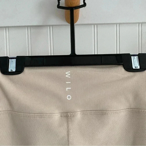 Wilo the Label Women’s Ribbed Sports Bra and Swift Short Clay Set Small - Picture 12 of 12